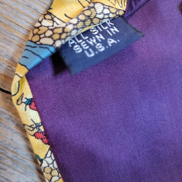 Pivot Rules Yellow Multi Golf Design 100% Silk Tie NWT - Picture 3 of 5